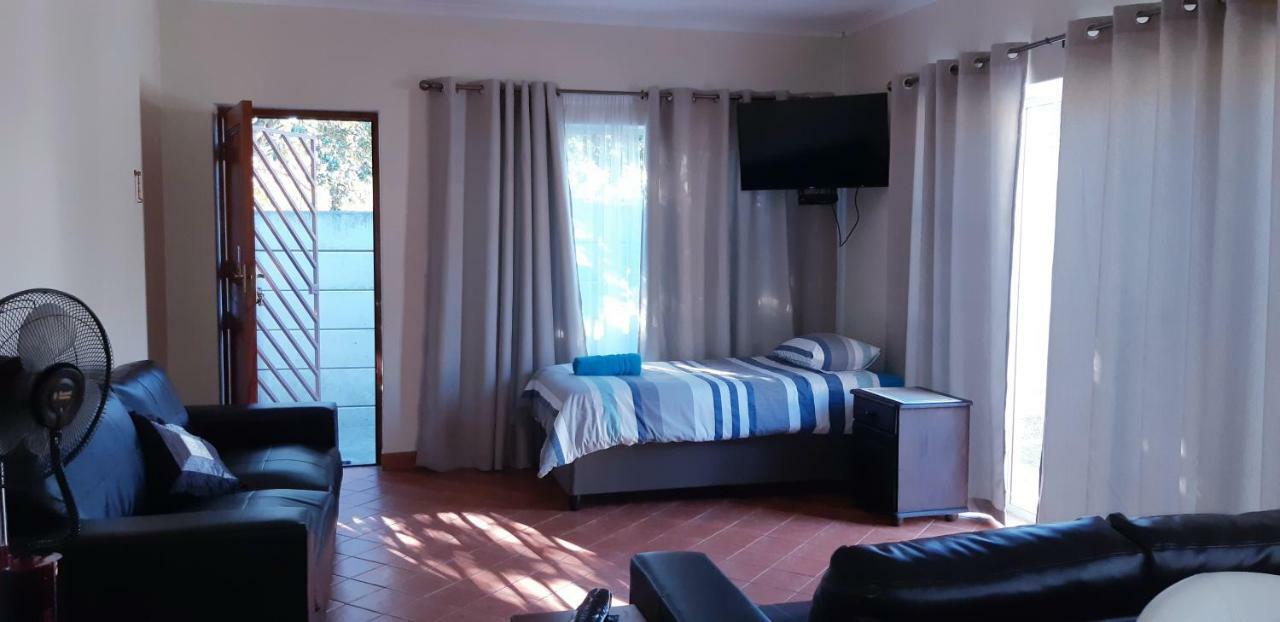 Getaway Self-Catering Tyger Valley Durbanville Exterior foto